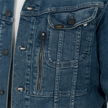 Load image into Gallery viewer, Denim Jacket